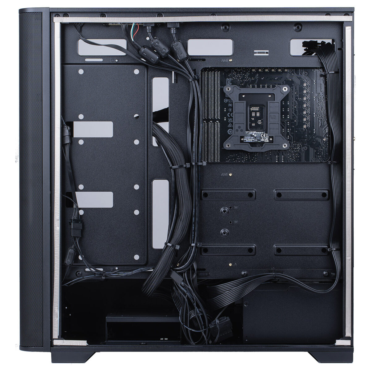 PC Gamer Intel Core i5-14400F – 32 Go – SSD 1 To – GeForce RTX 5060 8 Go – LAN 2.5 GbE – Windows 11 (version d’essai) – Monté – Image 3
